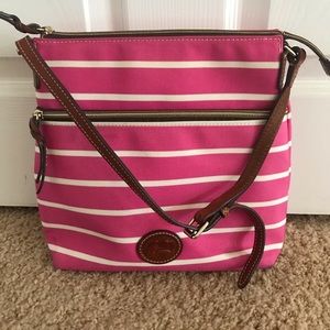Dooney & Burke purse 👛